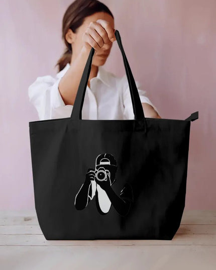 Men Photographer : Everyday Large Tote Bag - Peepri