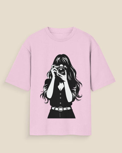 Women Photographer : Printed Oversized T-Shirt - Peepri