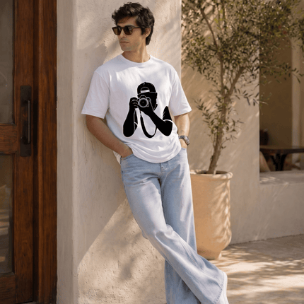 Men Photographer : Printed Oversized T-Shirt - Peepri