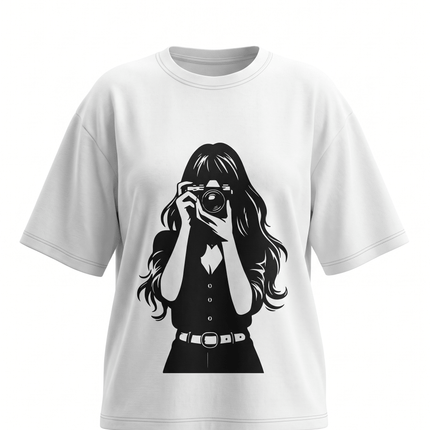 Women Photographer : Printed Oversized T-Shirt - Peepri