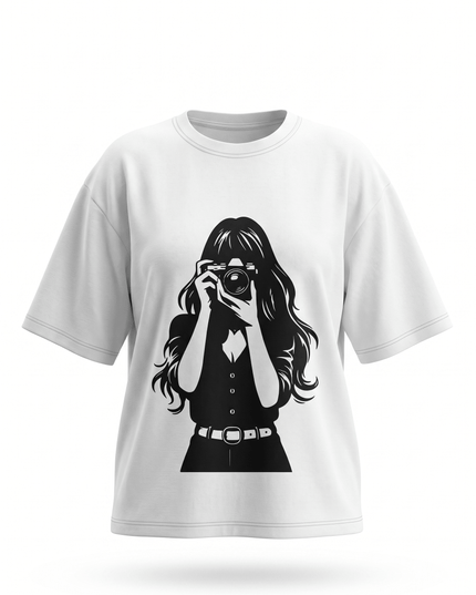 Women Photographer : Printed Oversized T-Shirt - Peepri